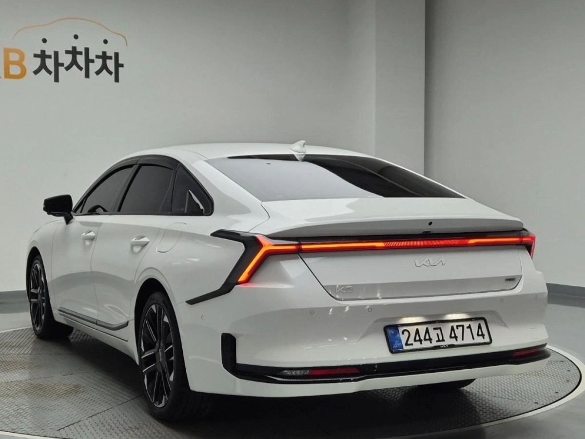 KIA K8 HYBRID