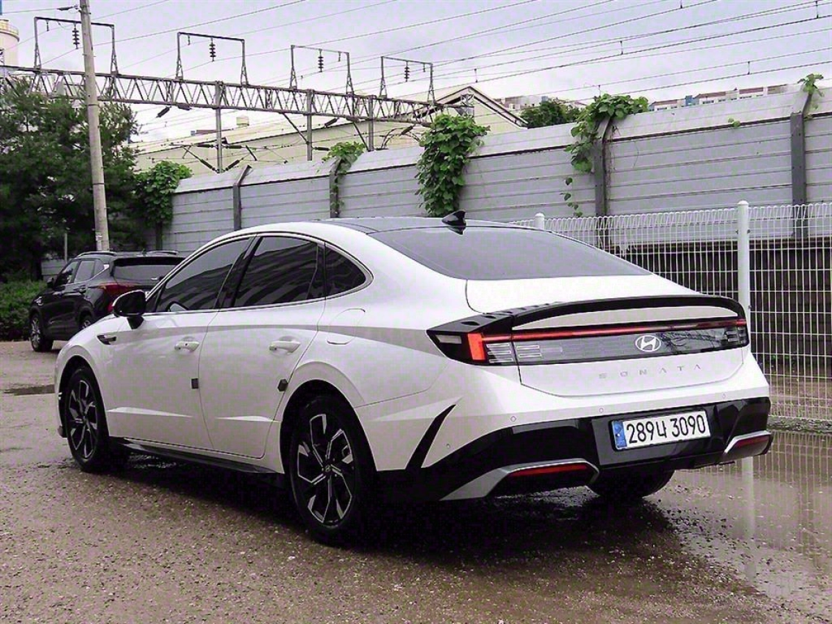 HYUNDAI SONATA 디 엣Ȅ