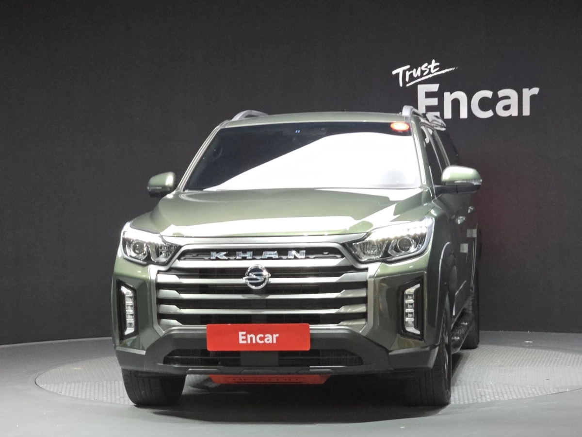 SSANGYONG REXTON SPORTS CAR