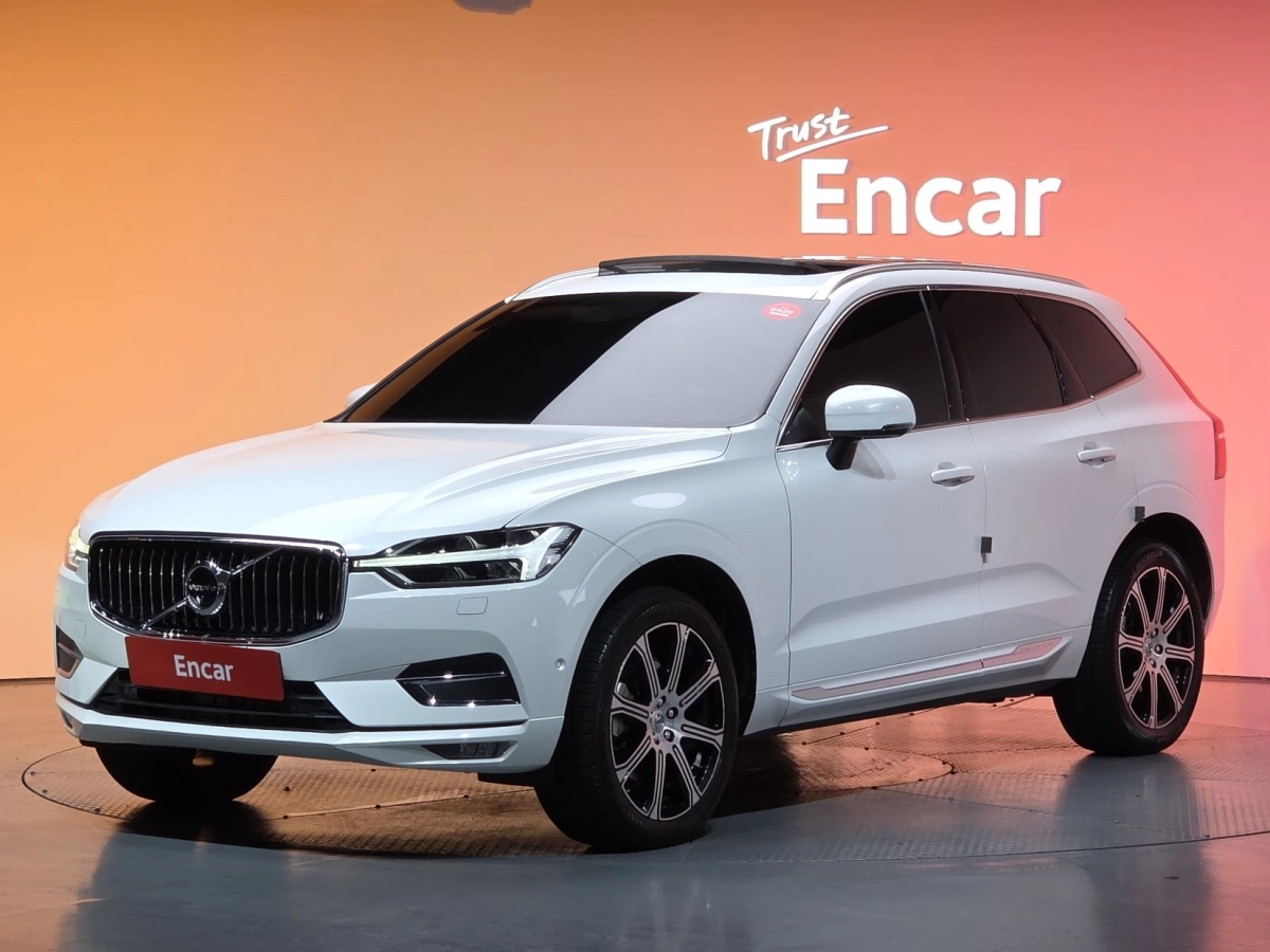 VOLVO XC60  2020