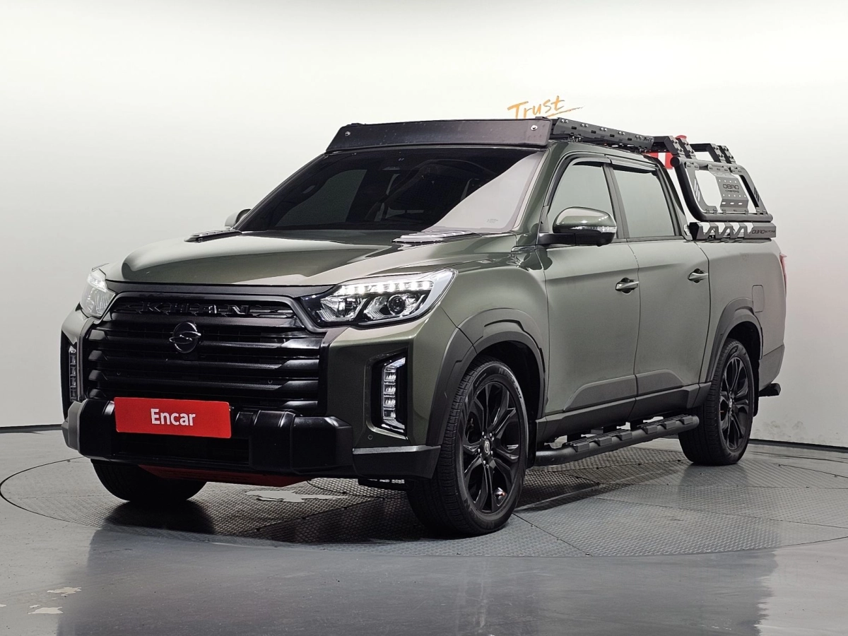 SSANGYONG REXTON SPORTS CAR