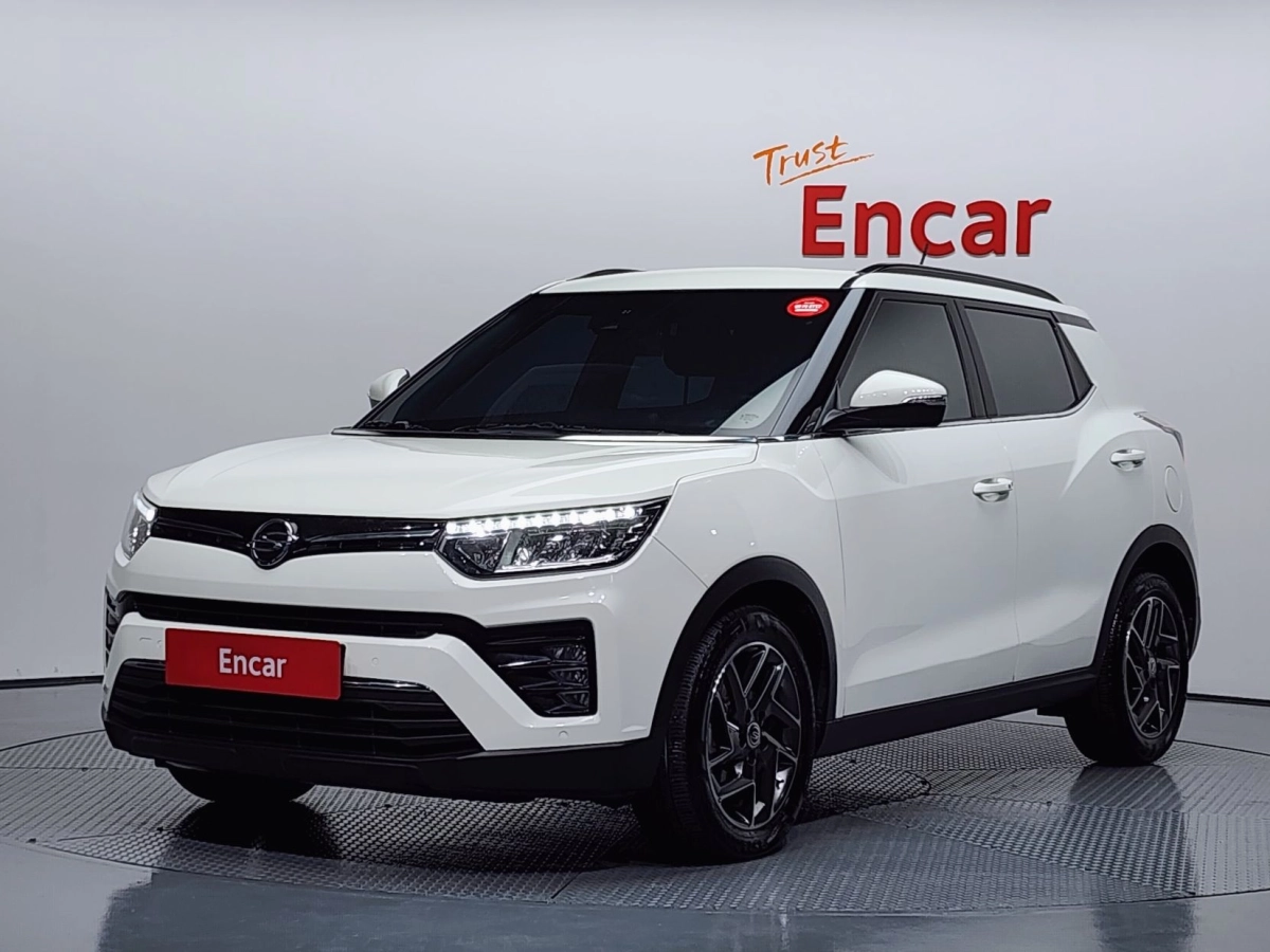 SSANGYONG TIVOLI VERY NEW