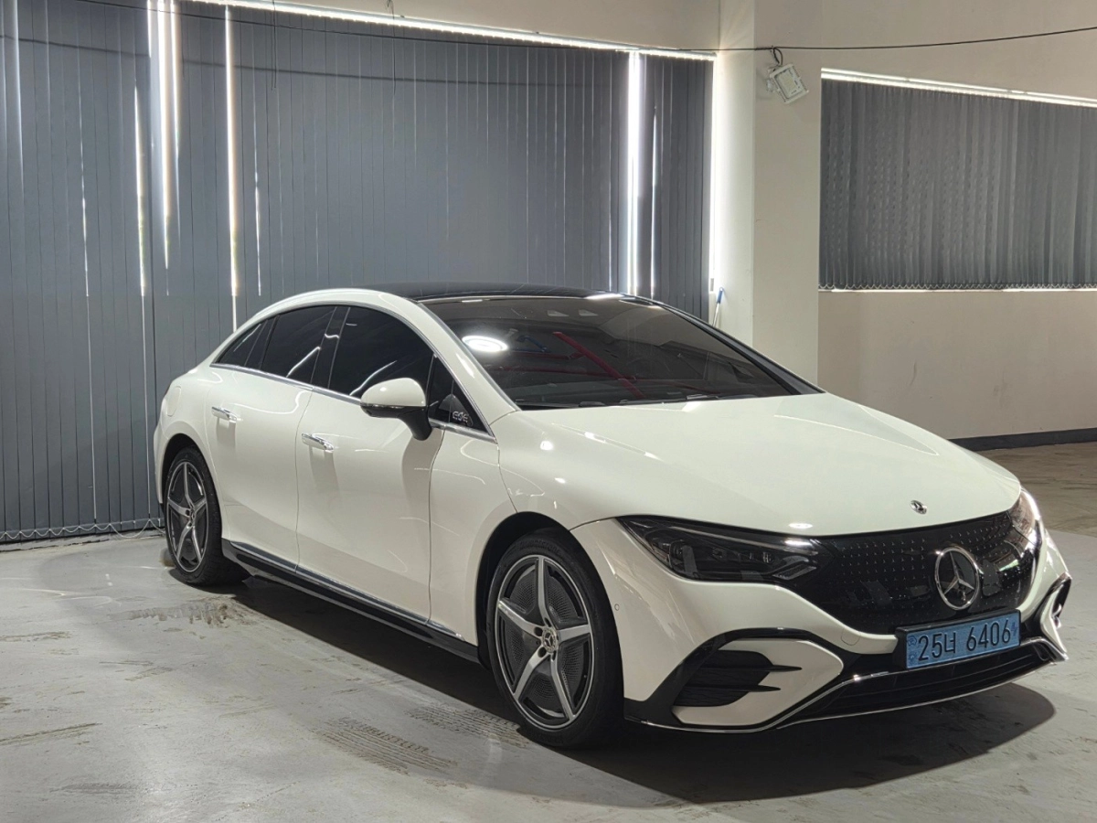 MERCEDES BENZ EQE V295