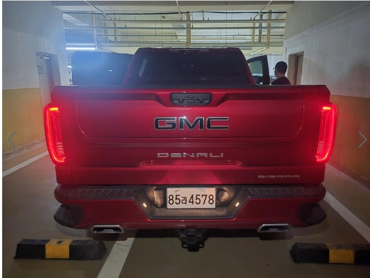 GMC SIERRA