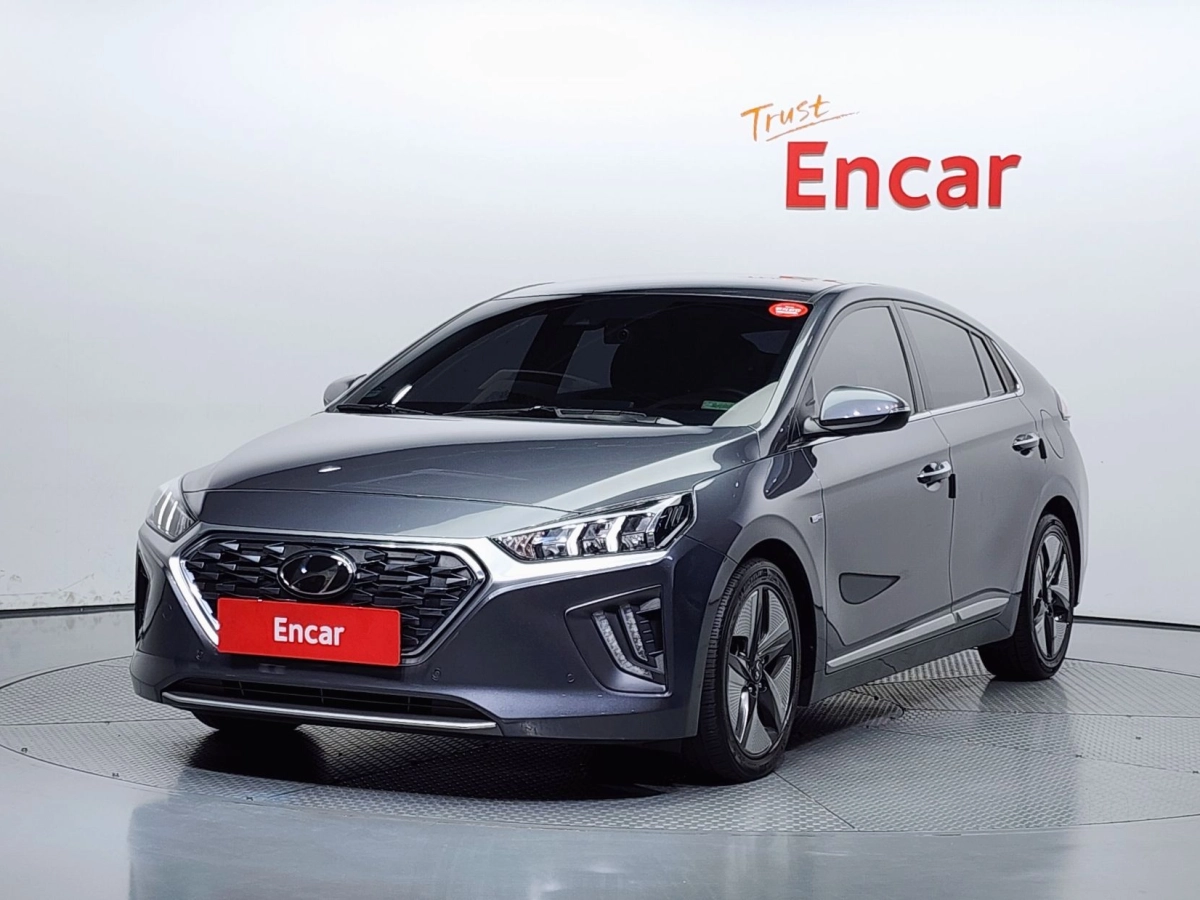 HYUNDAI IONIQ HYBRID