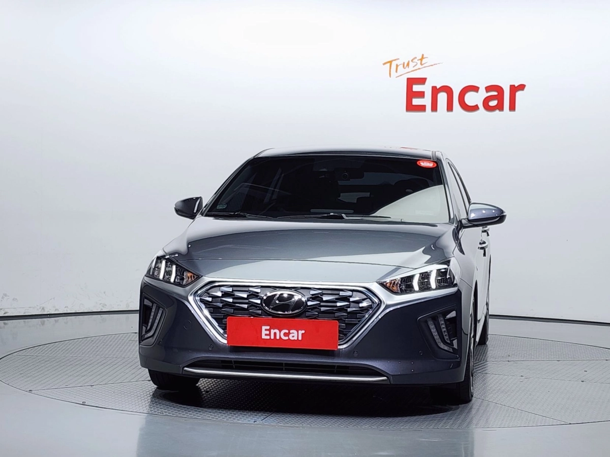 HYUNDAI IONIQ HYBRID