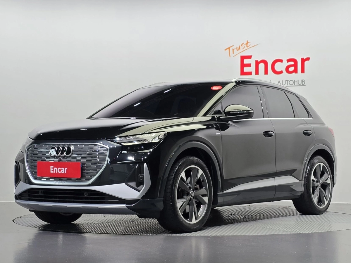 AUDI Q4 E-TRON F4  2022