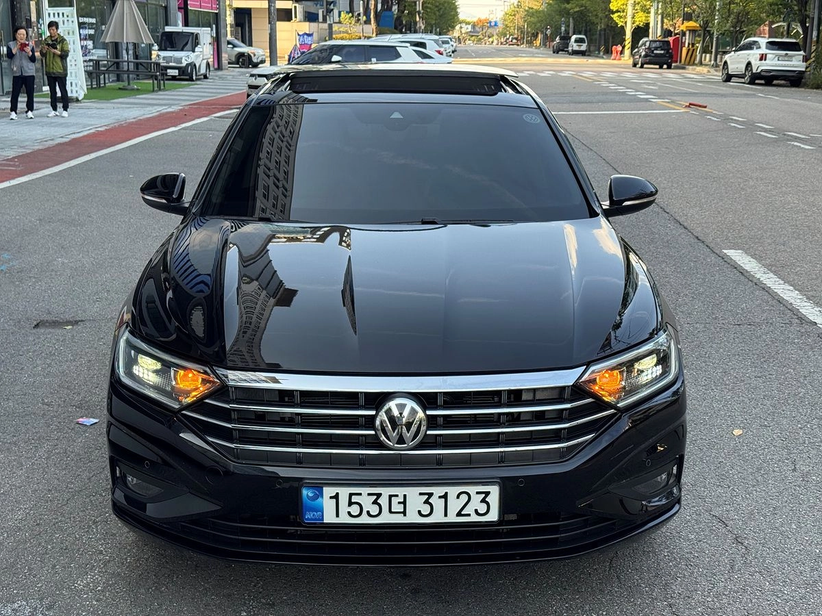 VOLKSWAGEN JETTA