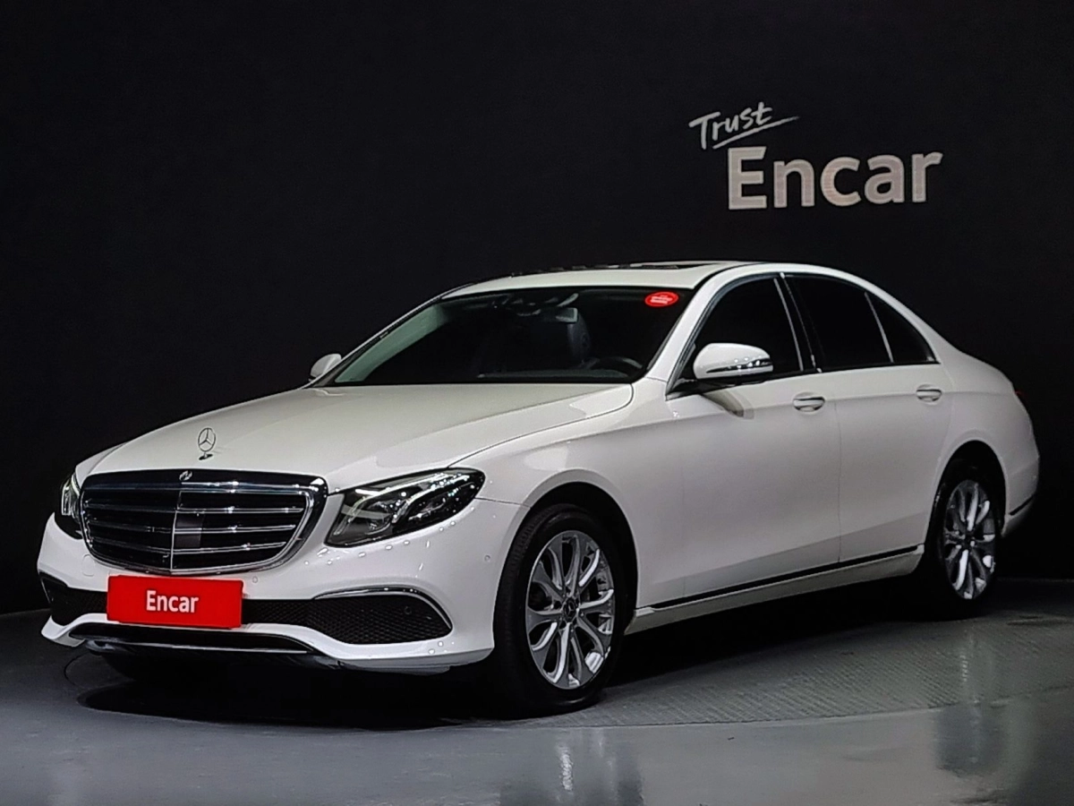 MERCEDES BENZ E-CLASS W213 2020