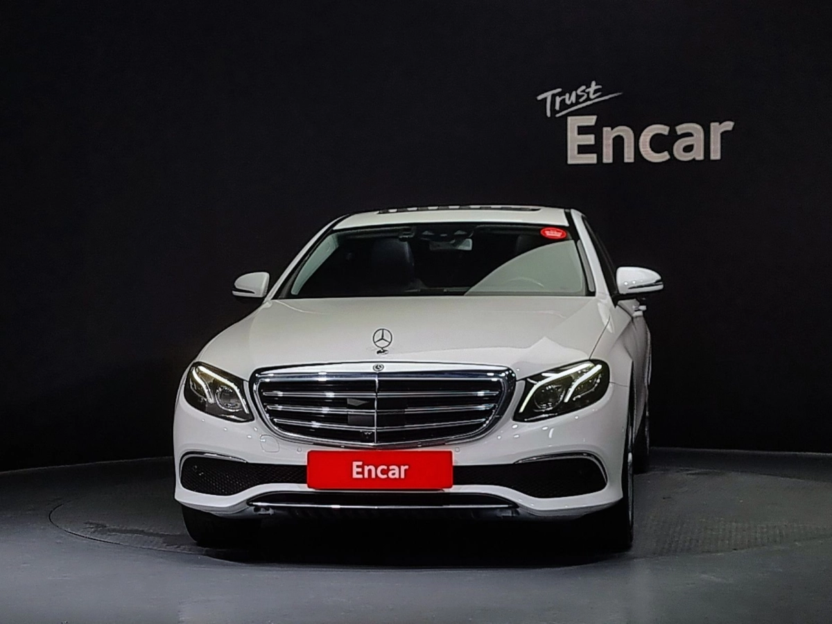 MERCEDES BENZ E-CLASS W213