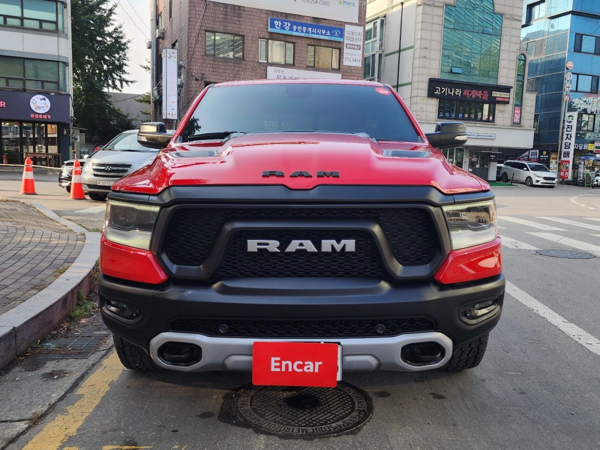 DODGE RAM PICK UP
