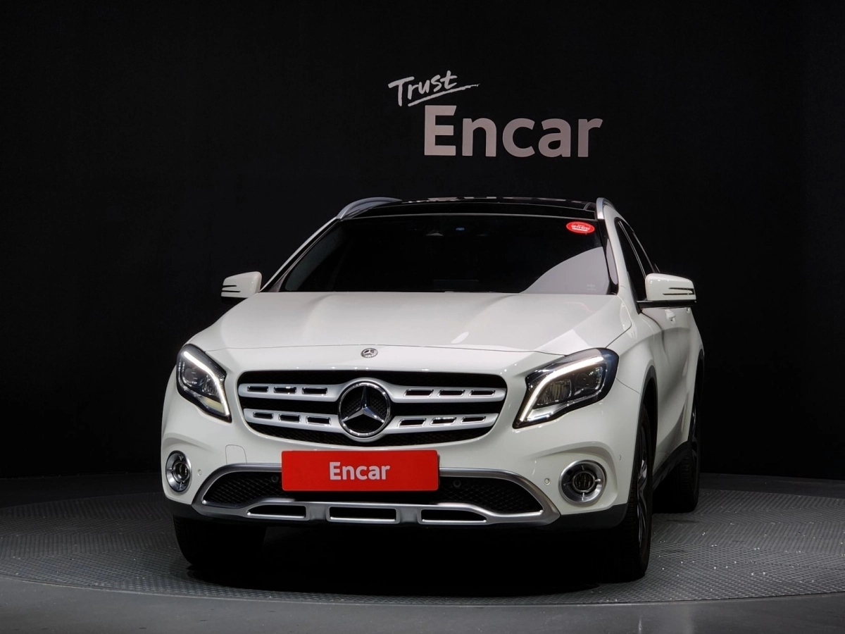 MERCEDES BENZ GLA-CLASS X156