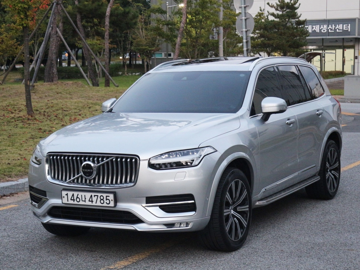 VOLVO XC90