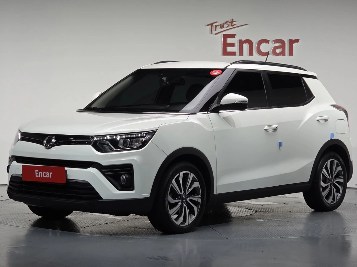 SSANGYONG TIVOLI VERY NEW  2019