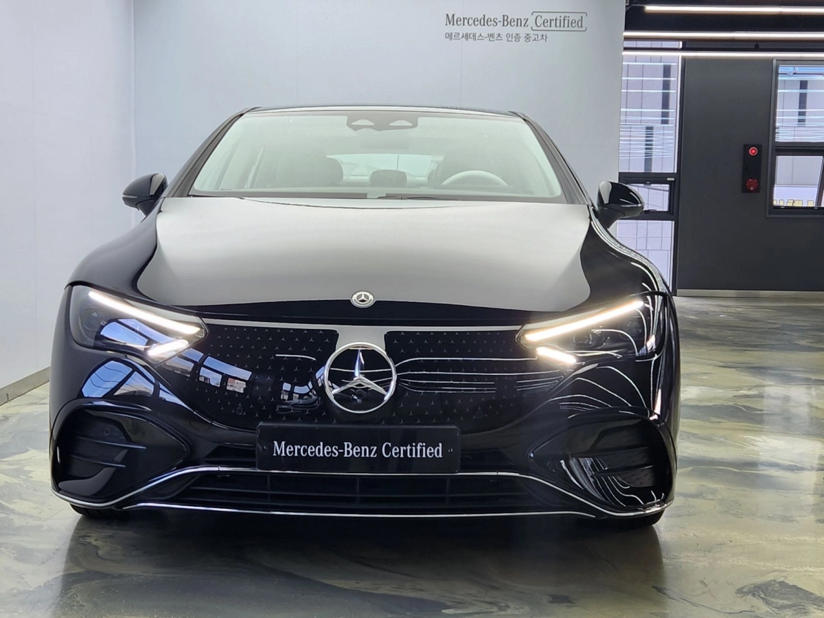 MERCEDES BENZ EQE V295