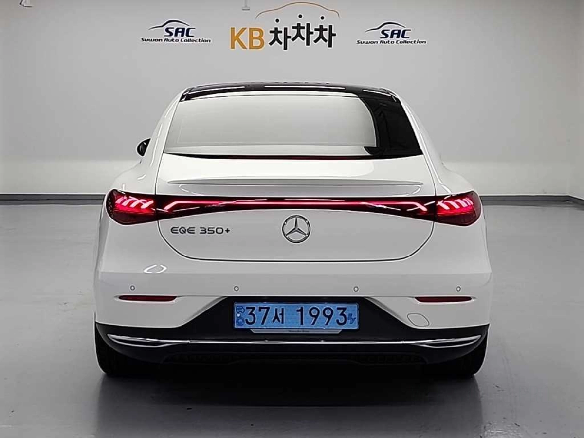 MERCEDES BENZ EQE V295