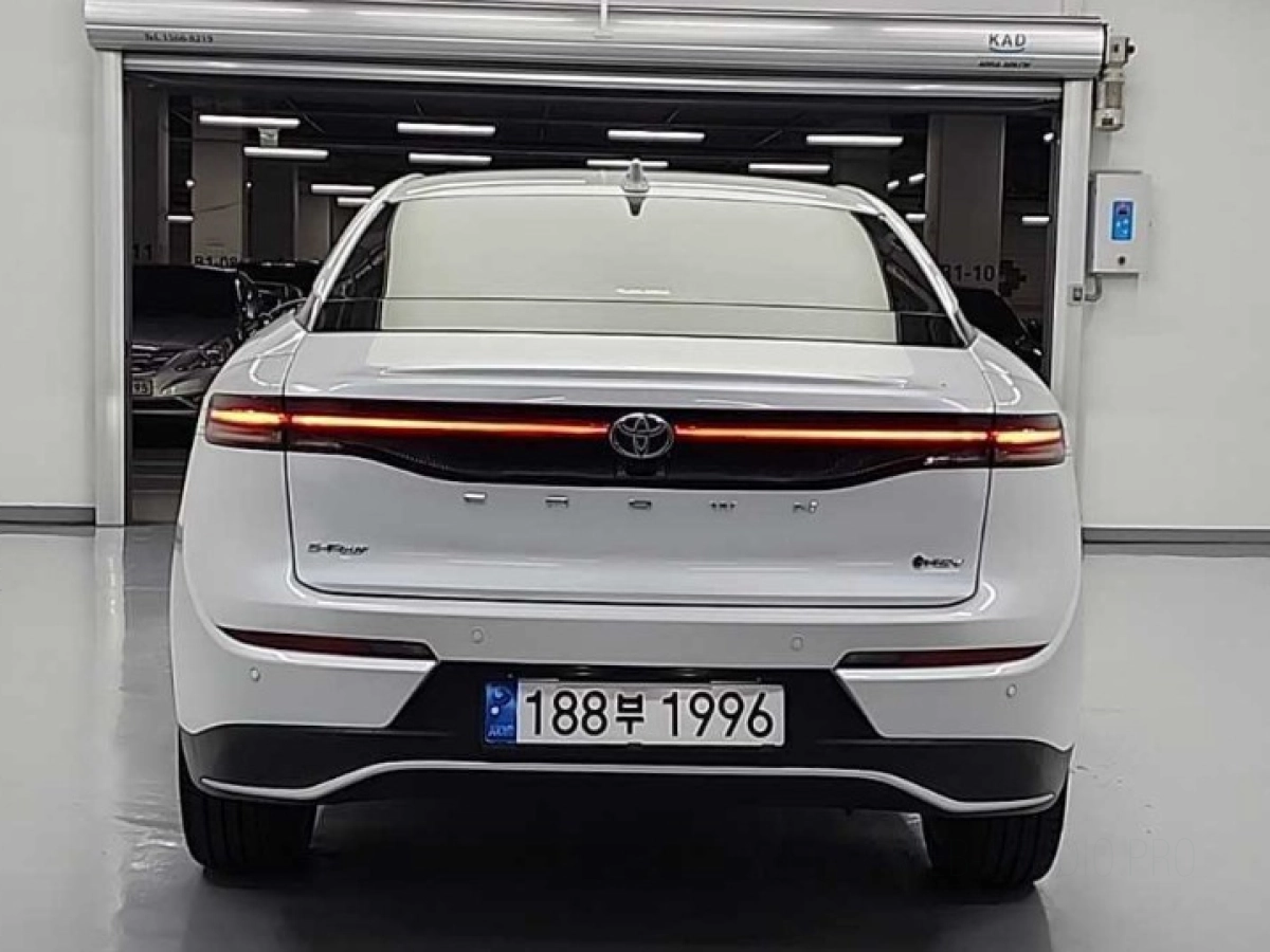 TOYOTA CROWN 크로스