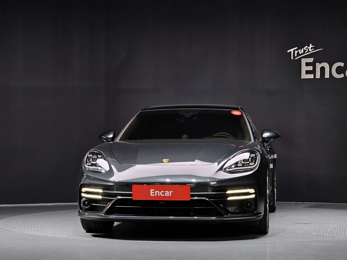 PORSCHE PANAMERA 971