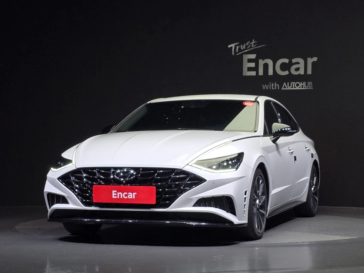 HYUNDAI SONATA DN8