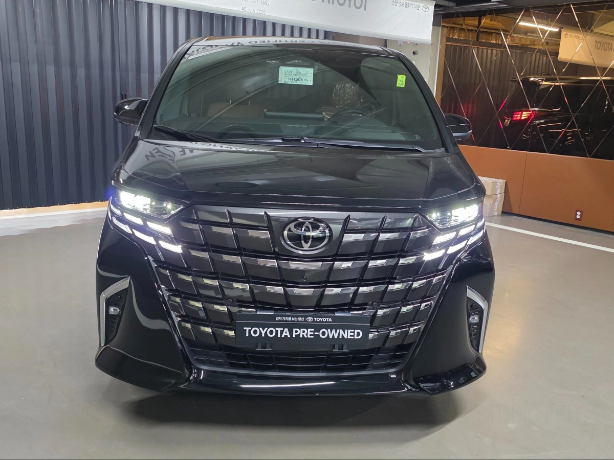 TOYOTA ALPHARD