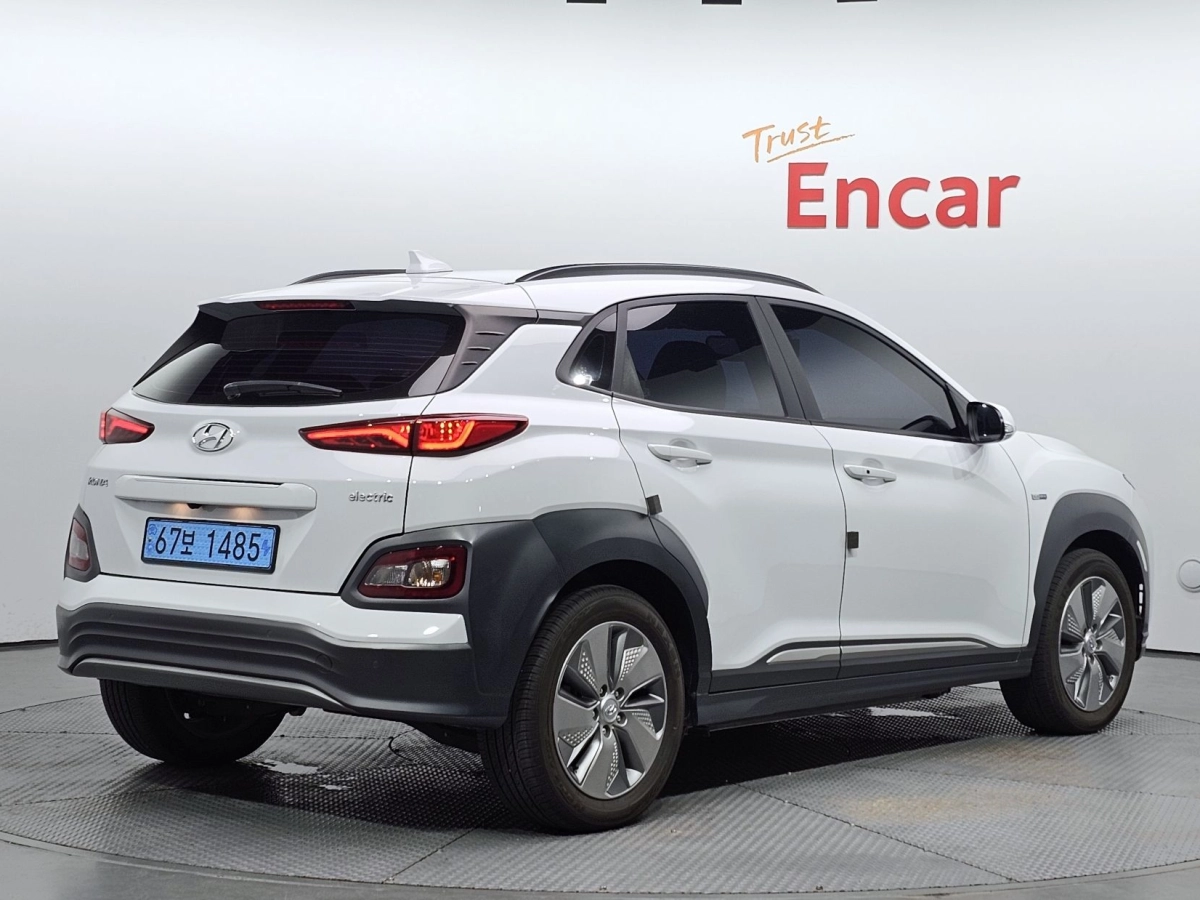 HYUNDAI KONA ELECTRIC