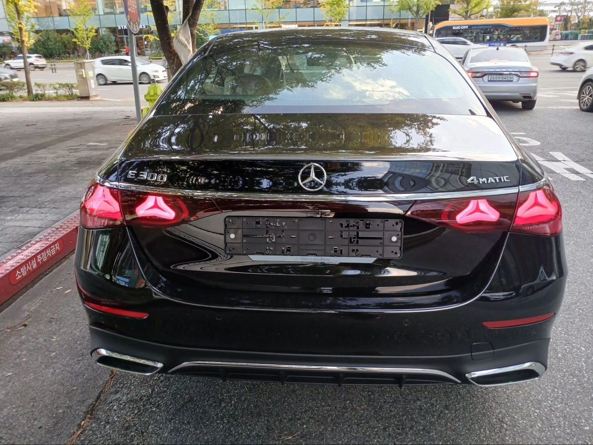 MERCEDES BENZ E-CLASS W214