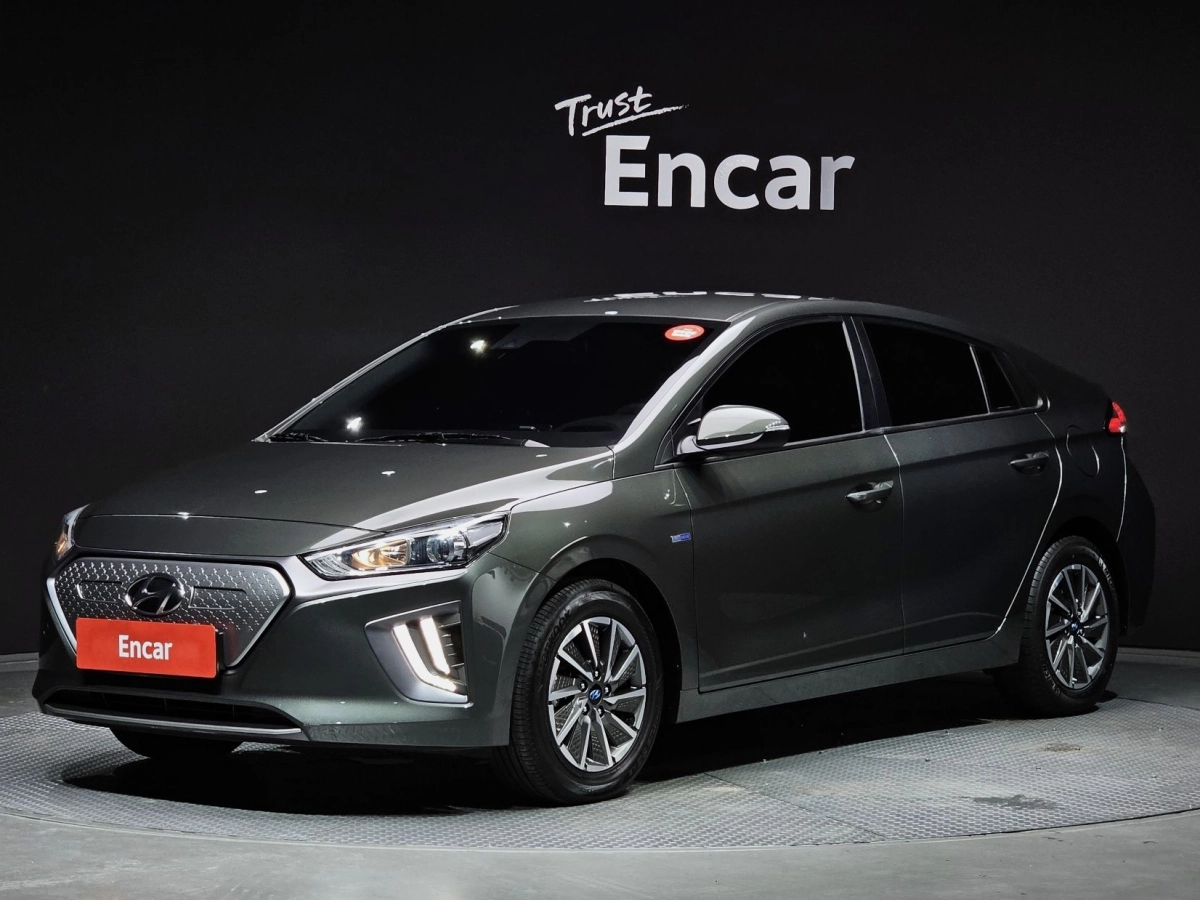 HYUNDAI IONIQ ELECTRIC