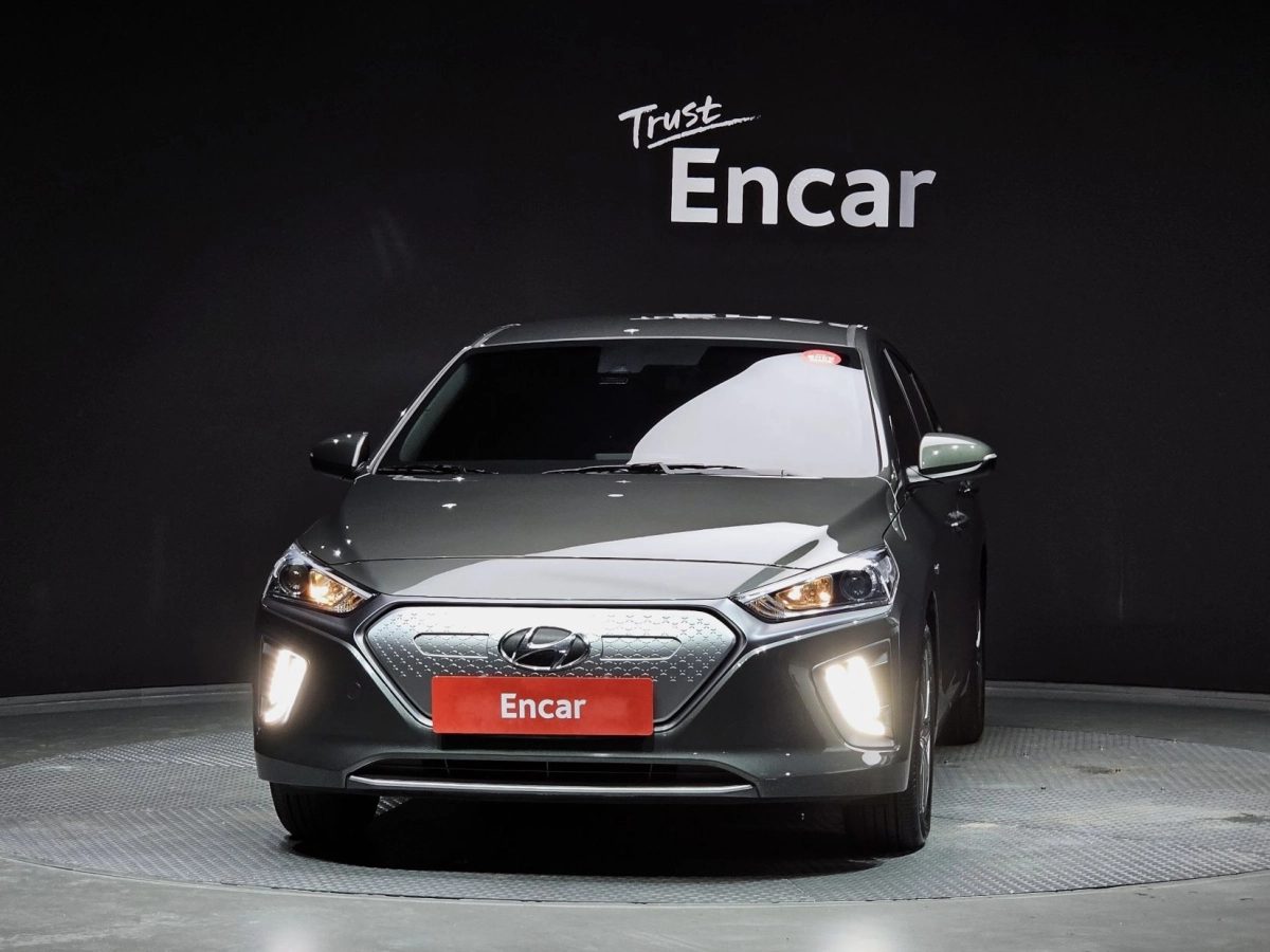 HYUNDAI IONIQ ELECTRIC