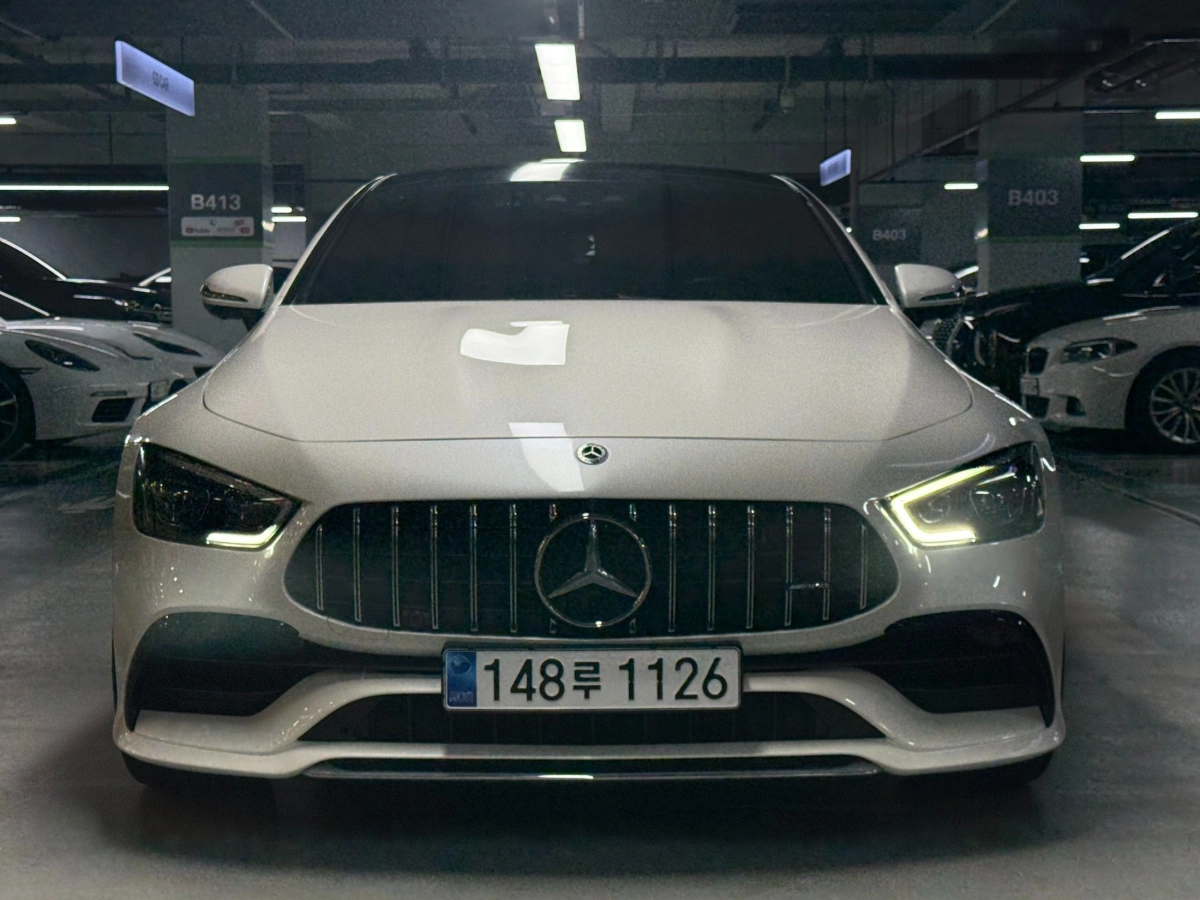 MERCEDES BENZ AMG GT