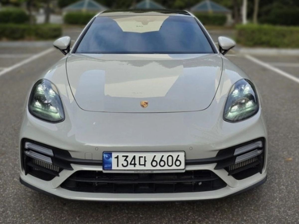 PORSCHE PANAMERA 971