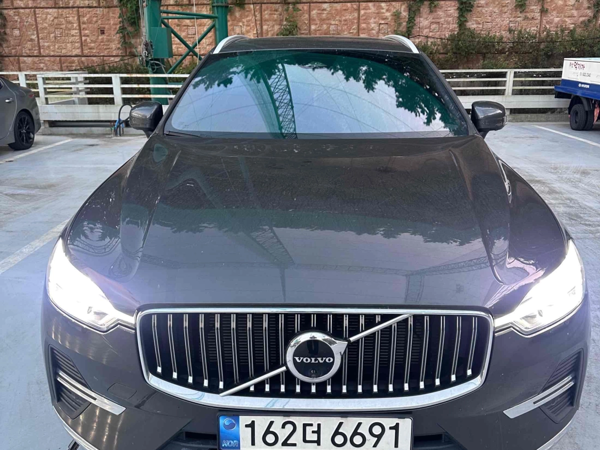 VOLVO XC60  2022