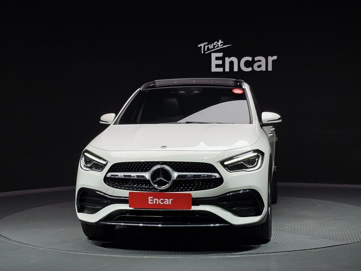 MERCEDES BENZ GLA-CLASS H247