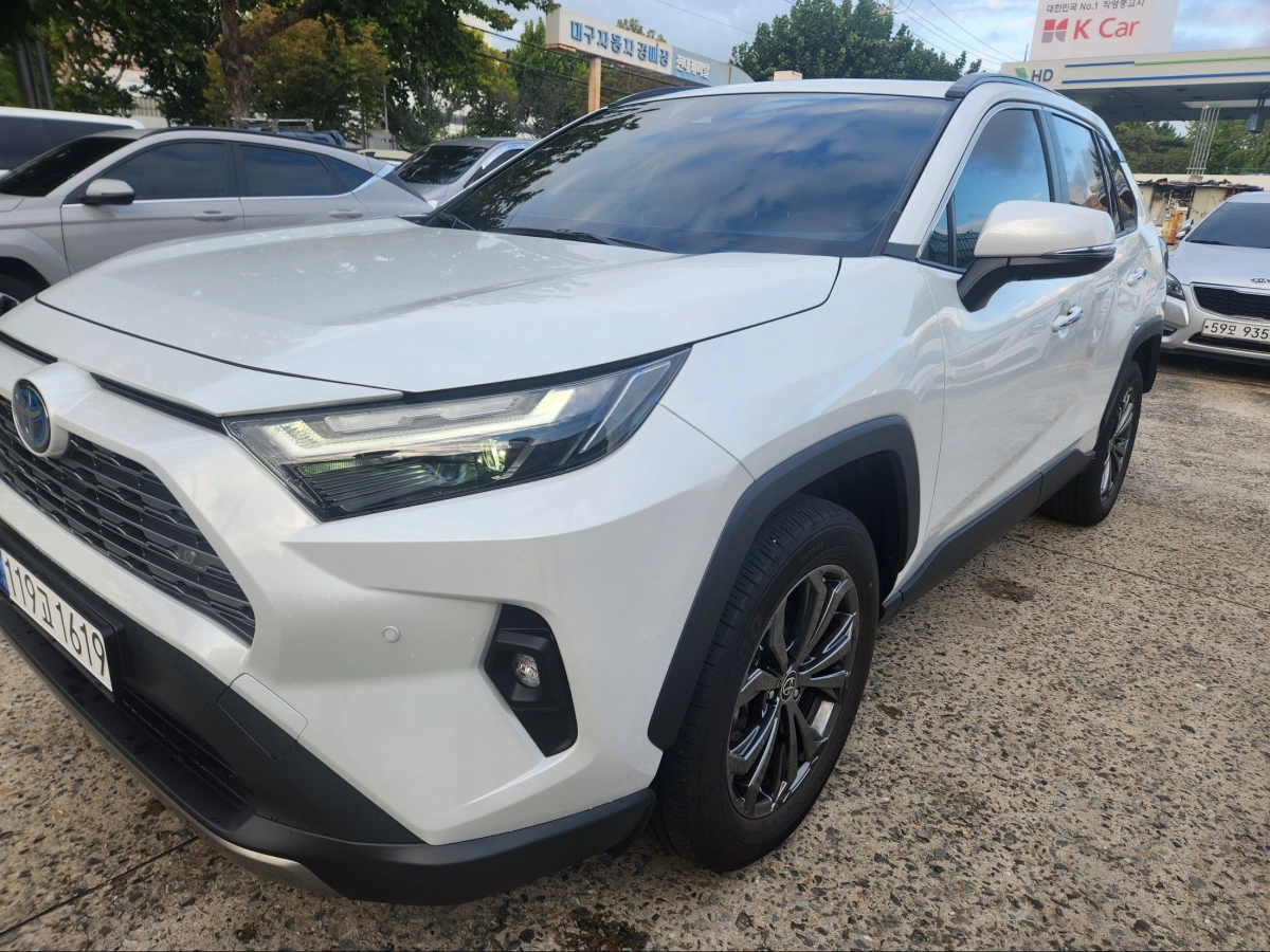 TOYOTA RAV4