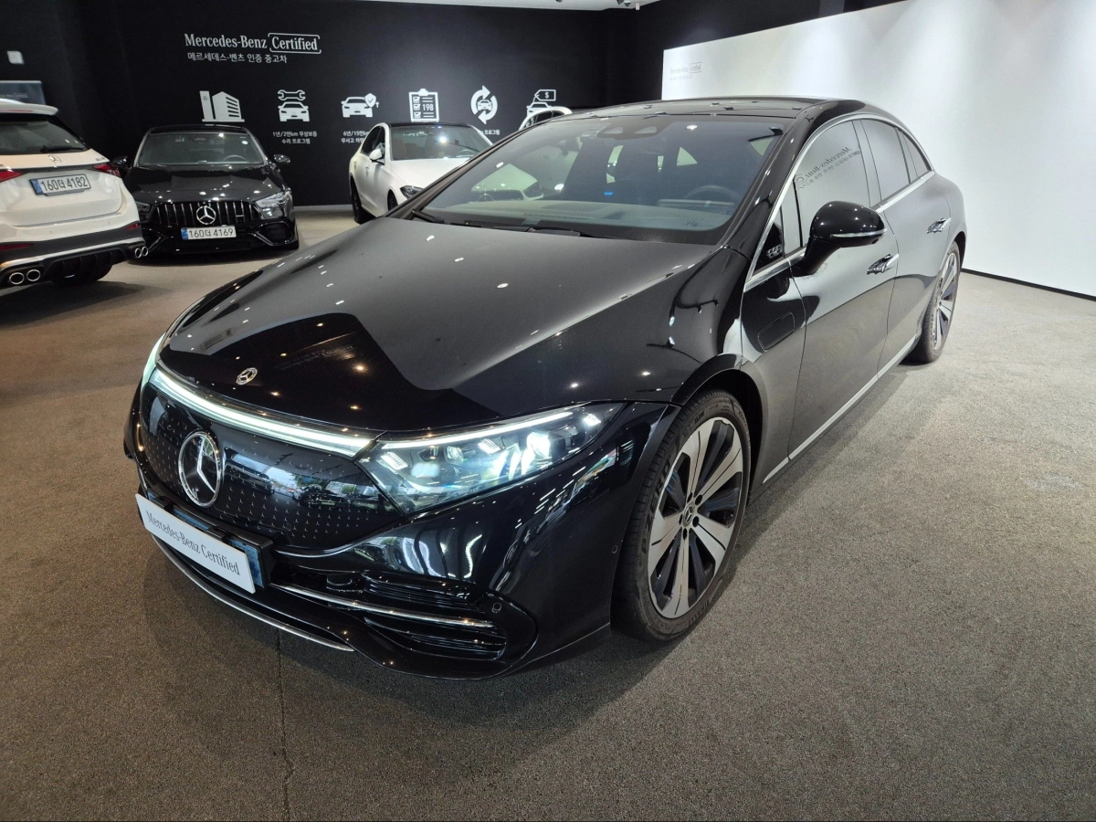 MERCEDES BENZ EQS V297  2024