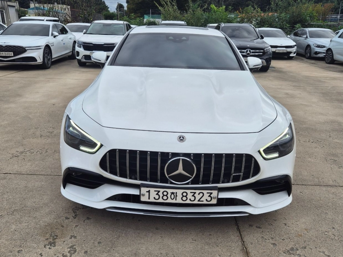 MERCEDES BENZ AMG GT  2022