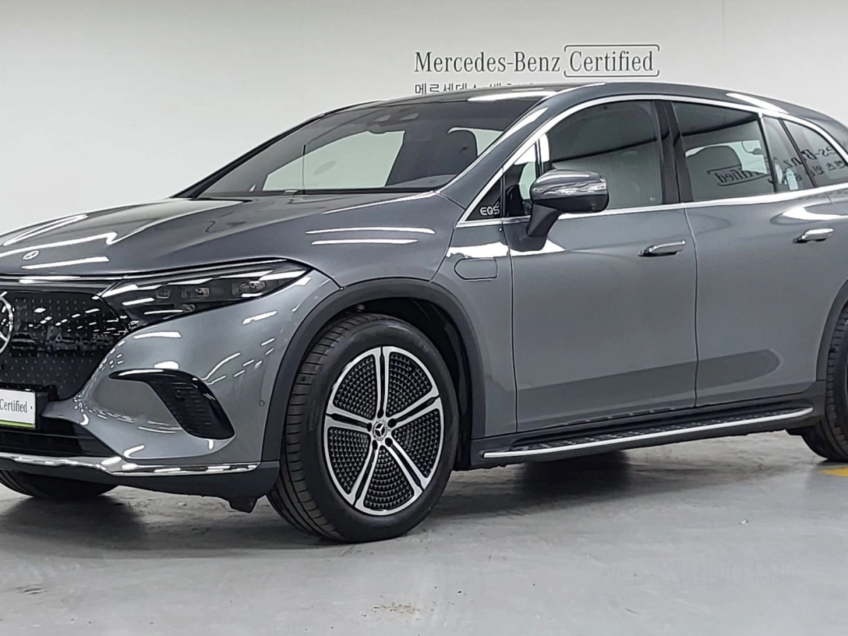 MERCEDES BENZ EQS SUV X296