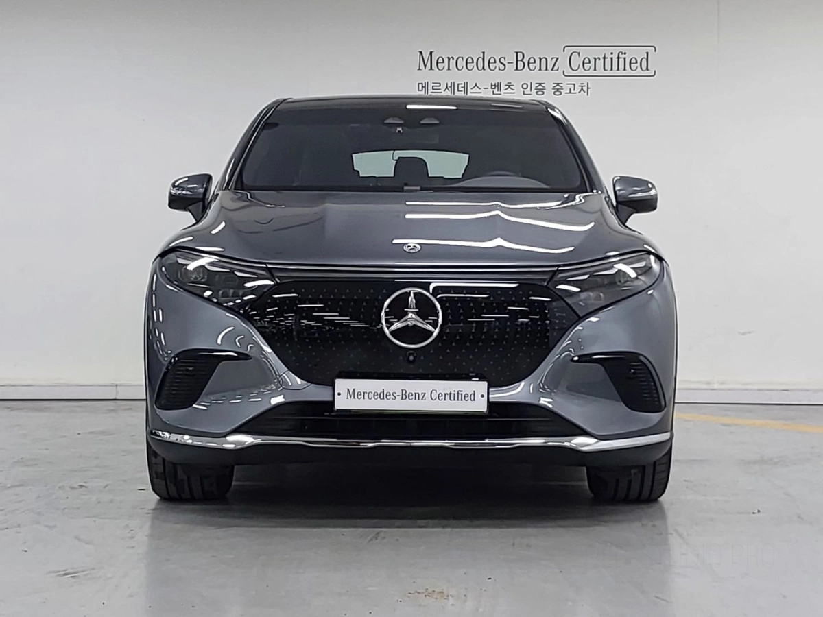 MERCEDES BENZ EQS SUV X296