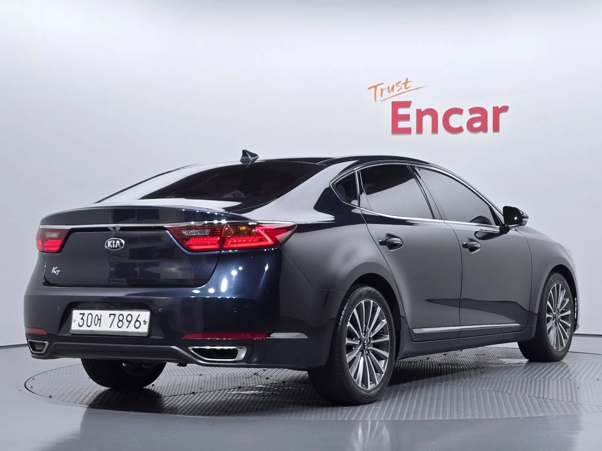 KIA K7