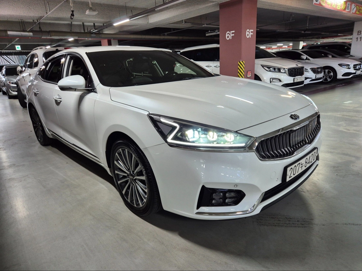 KIA K7