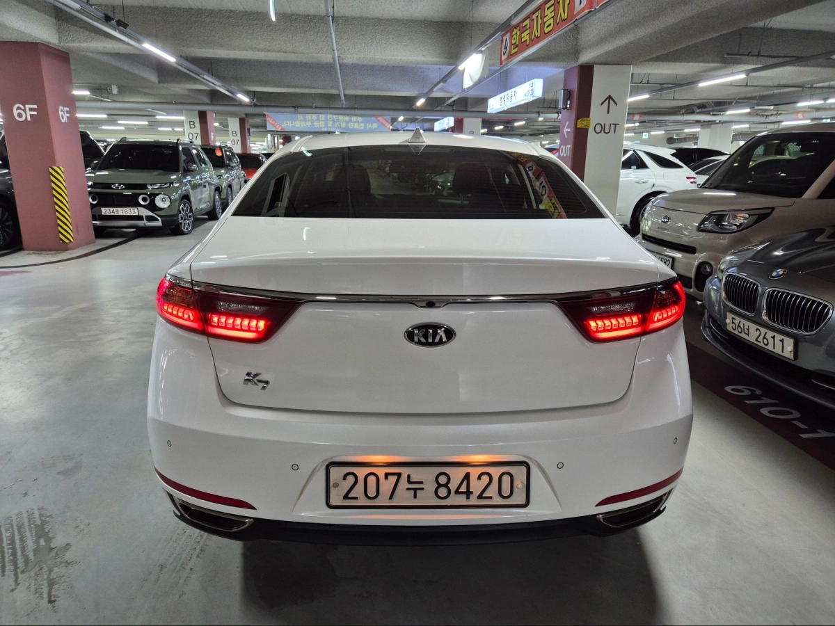 KIA K7