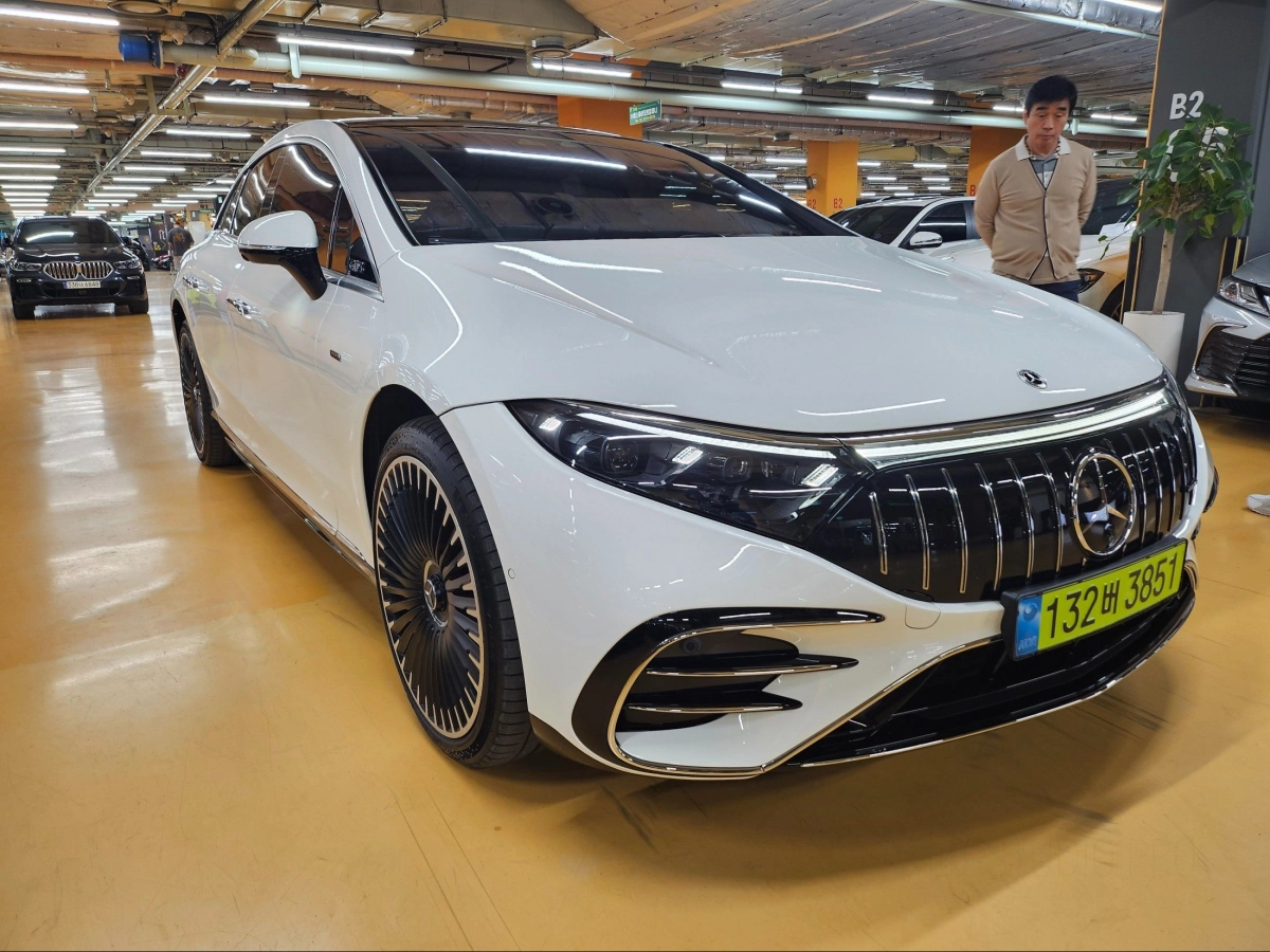 MERCEDES BENZ EQS V297