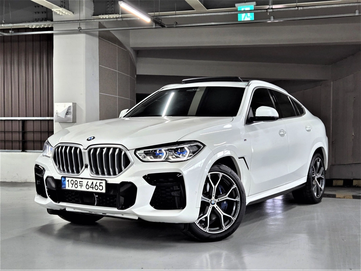 BMW X6 G06