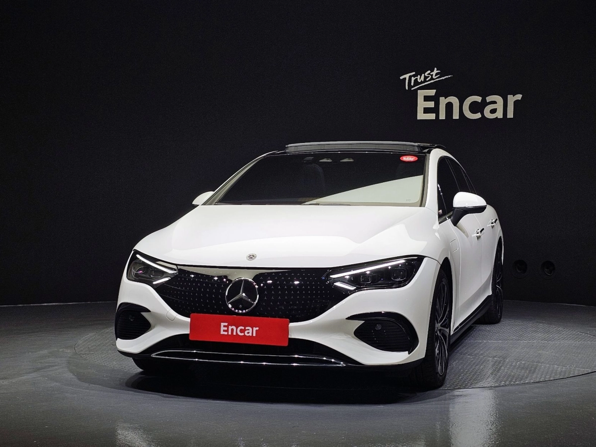 MERCEDES BENZ EQE V295