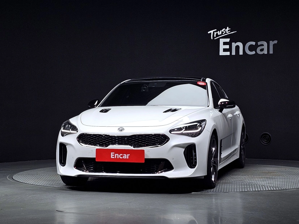 KIA STINGER