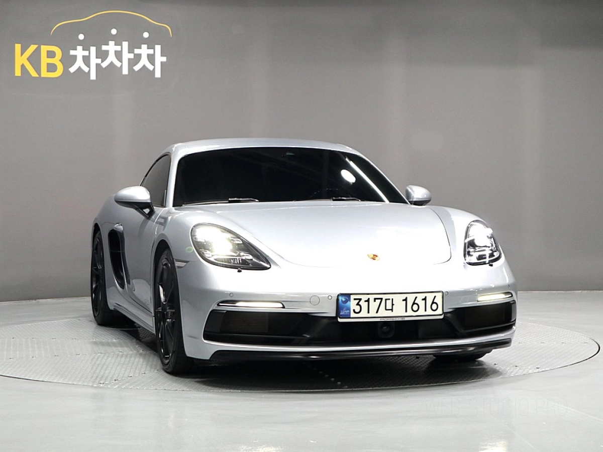 PORSCHE 718 CAYMAN