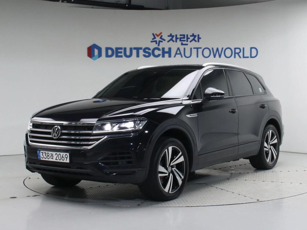 VOLKSWAGEN TOUAREG  2020