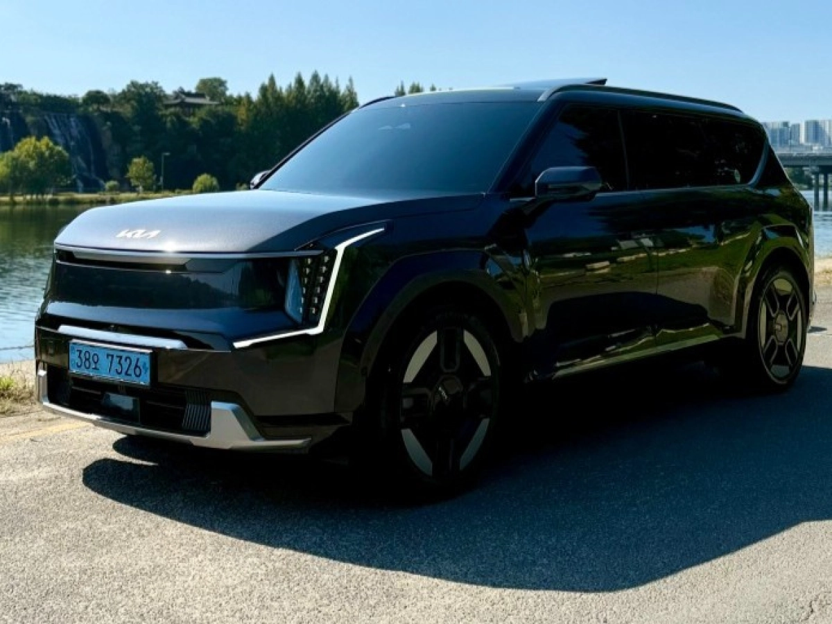 KIA EV9