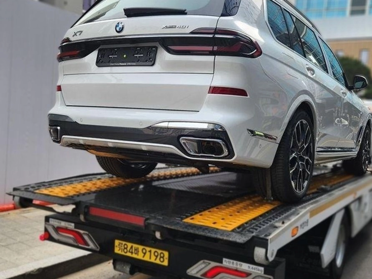 BMW X7 G07 2025