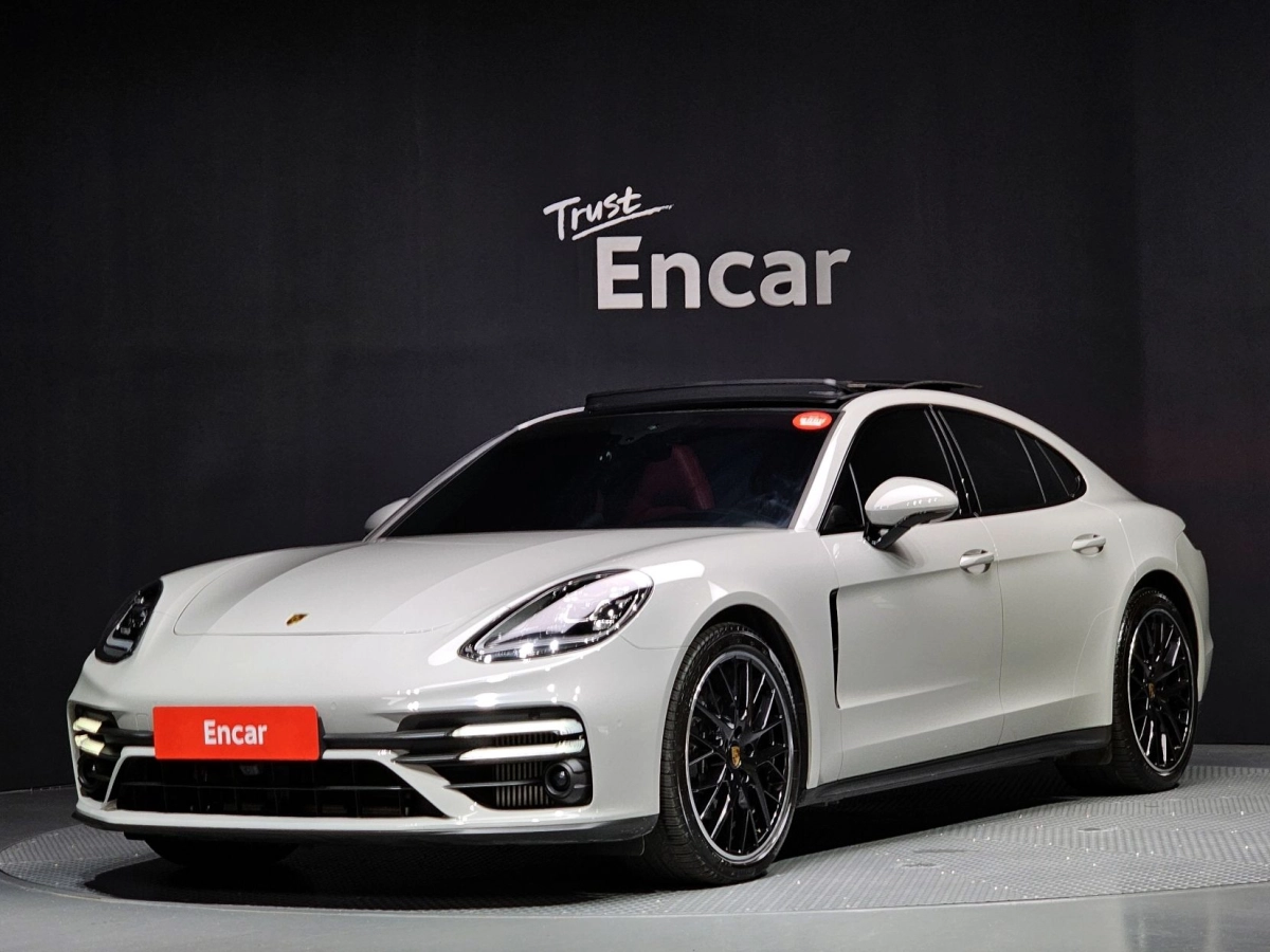 PORSCHE PANAMERA 971