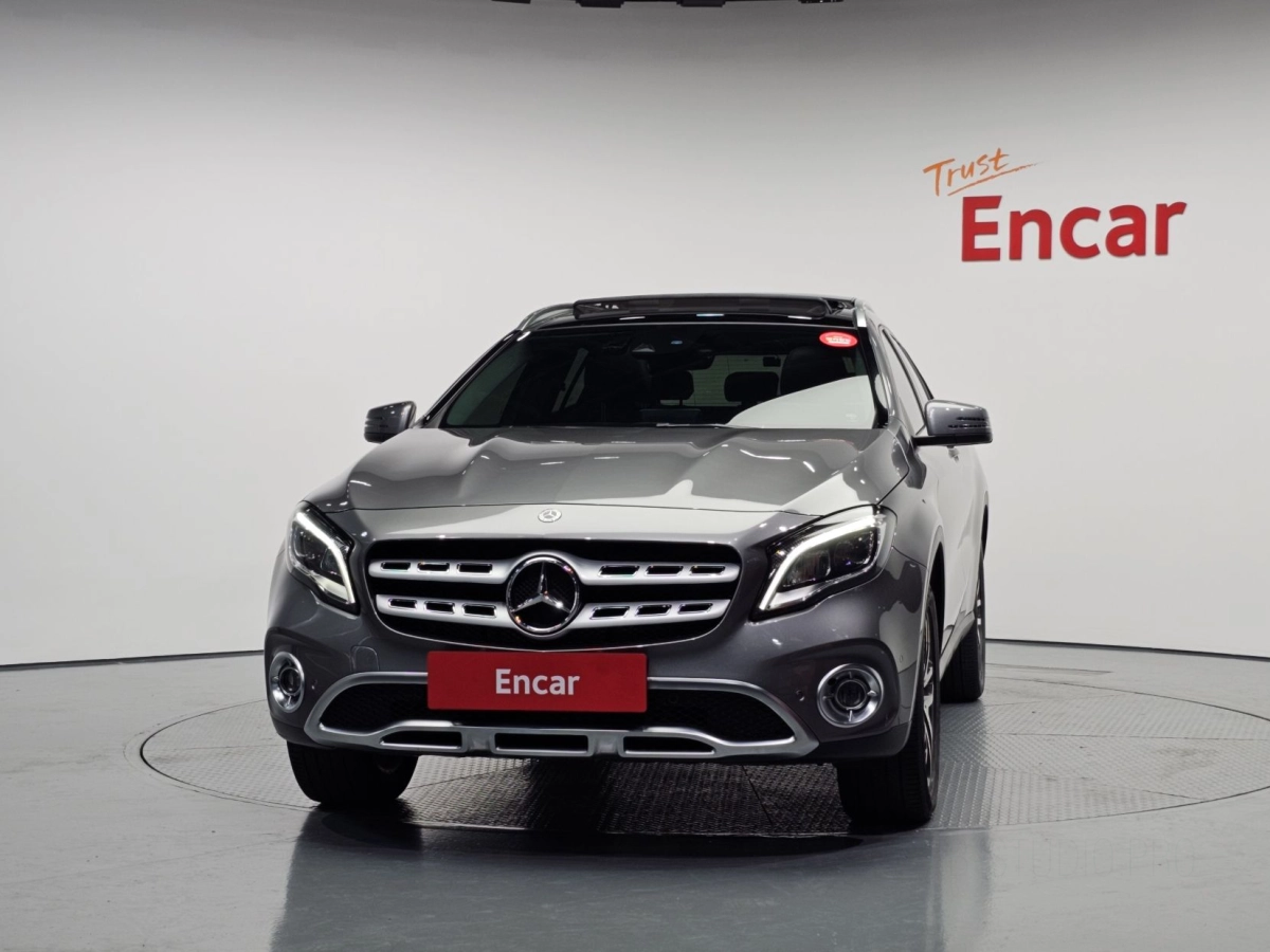 MERCEDES BENZ GLA-CLASS X156